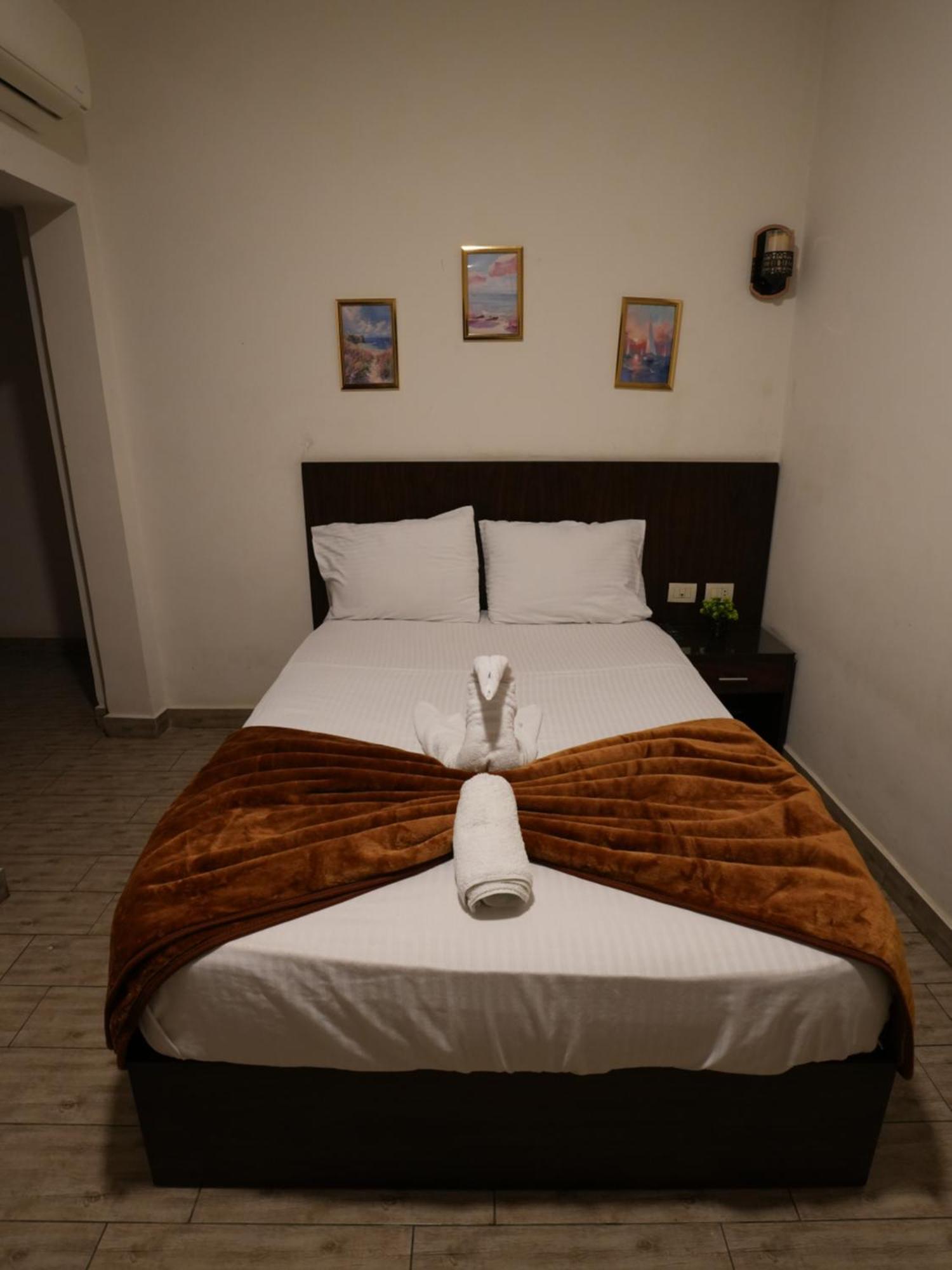 Montana Hotel Il Il Cairo Esterno foto