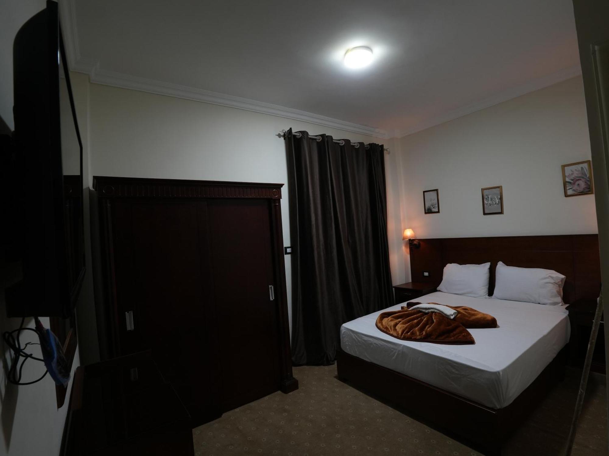 Montana Hotel Il Il Cairo Esterno foto